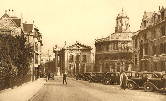 East end of Broad Street, with more cars