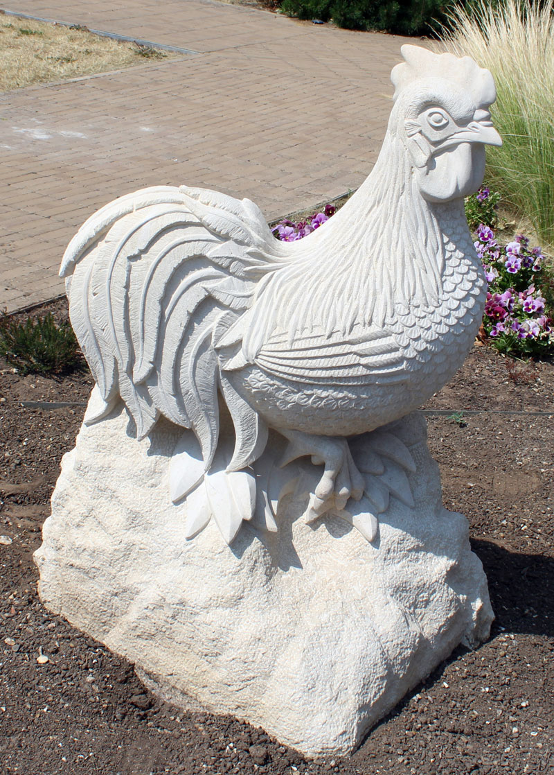 Cockerel statue