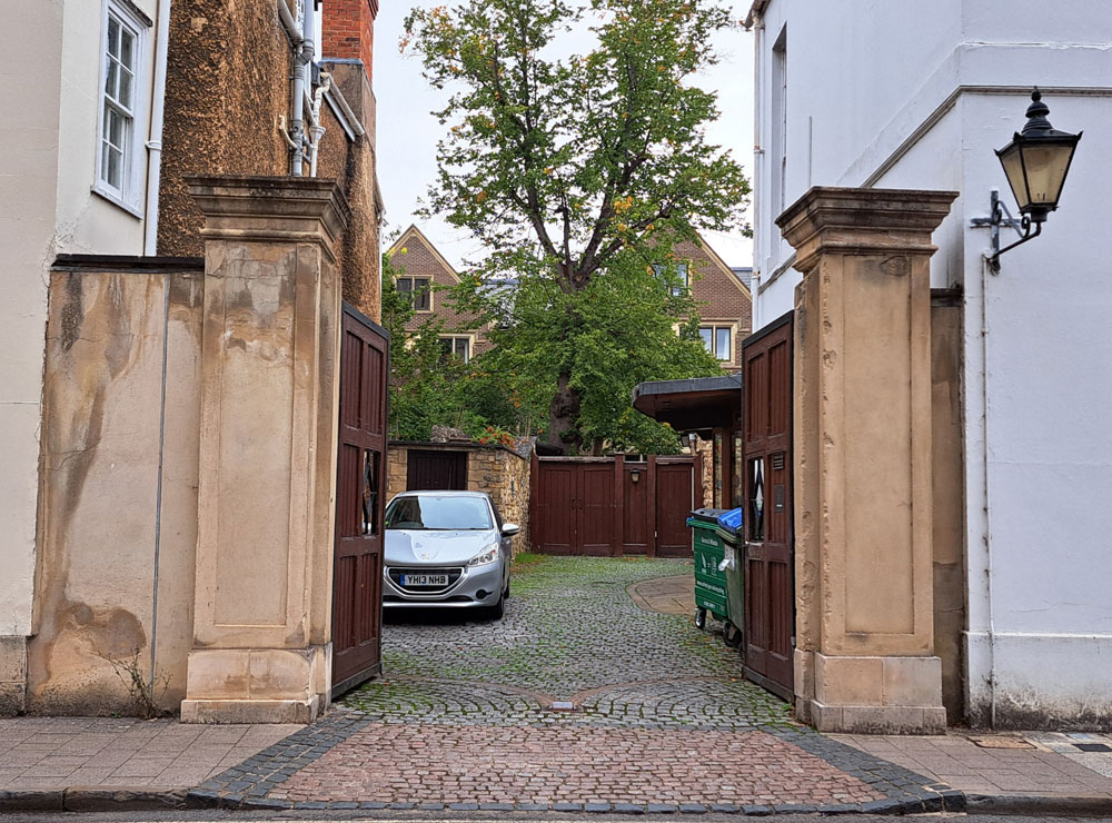 Gate between 7 and 8