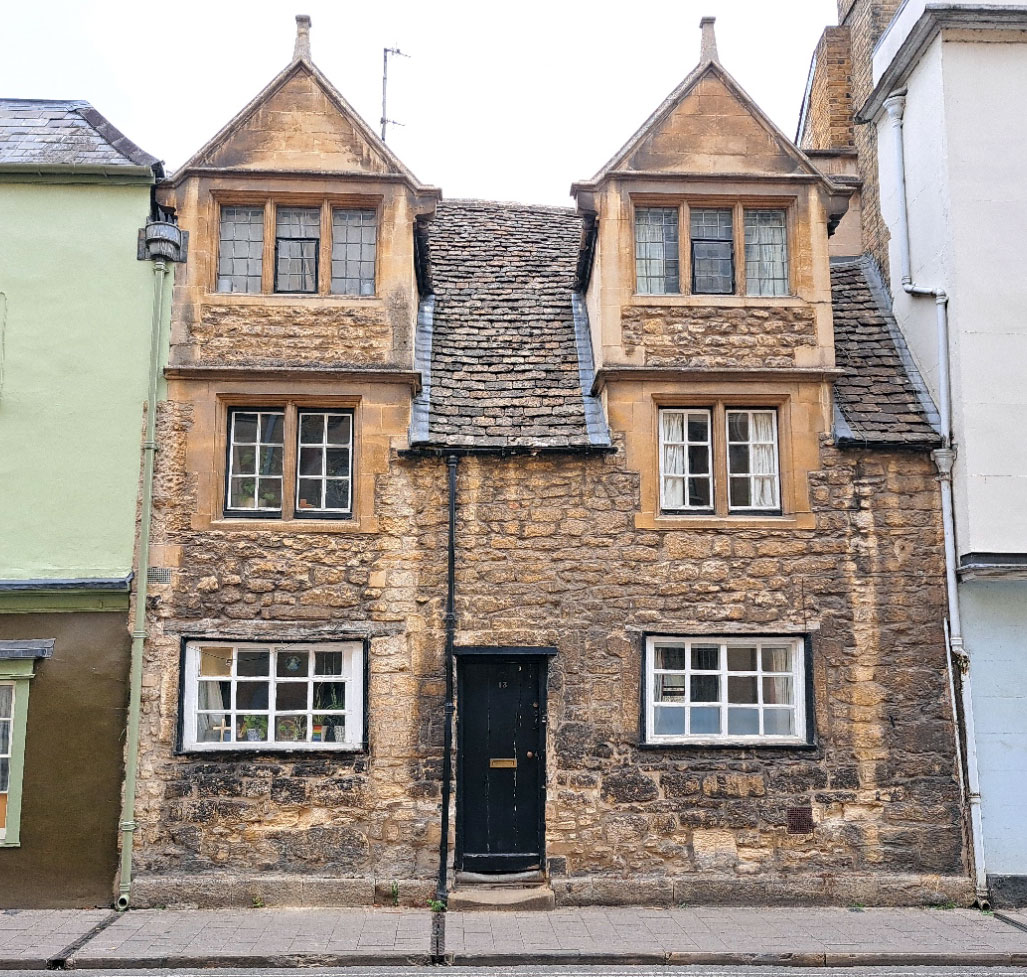 13 Holywell Street