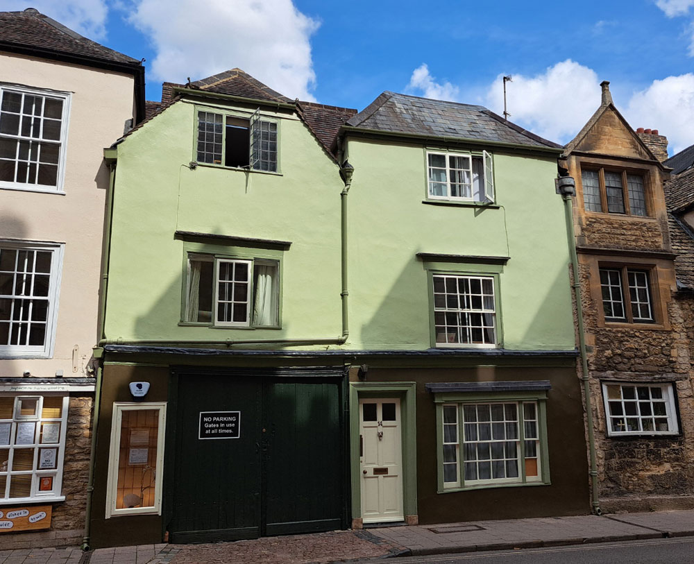 14 Holywell Street