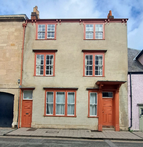 31 Holywell Street