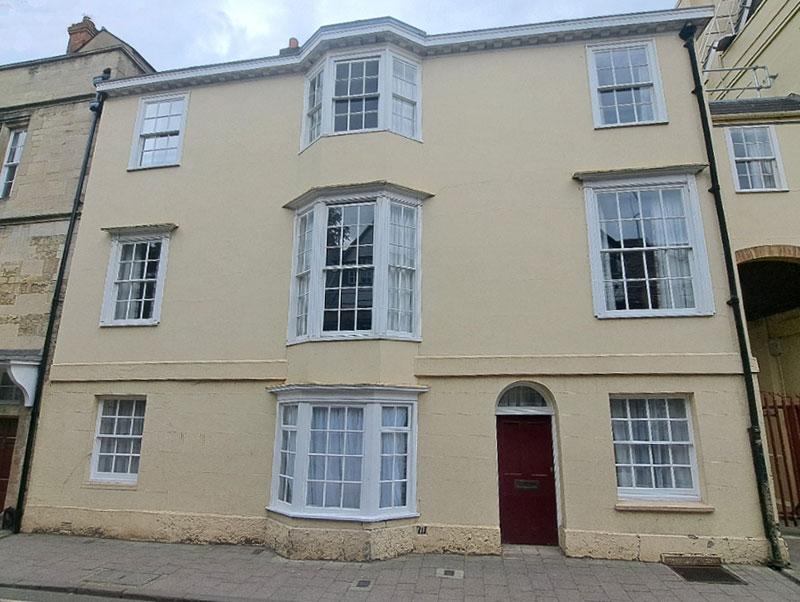 51 & 52 Holywell Street