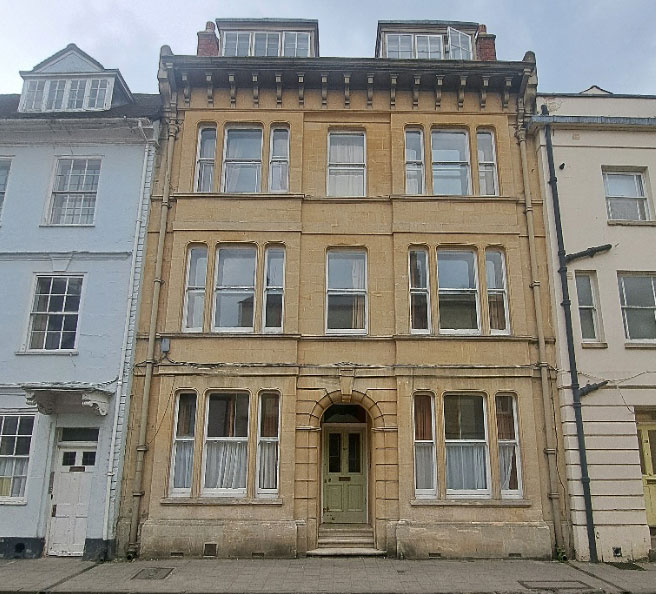 59-60 Holywell Street